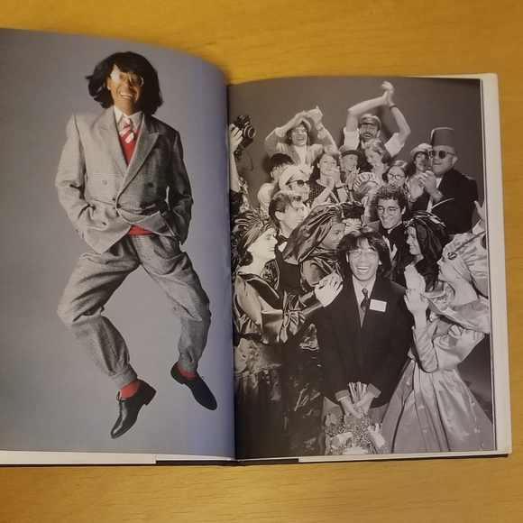 Assouline –  Kenzo Universe of Fashion  (1999) - Picture 5 of 14